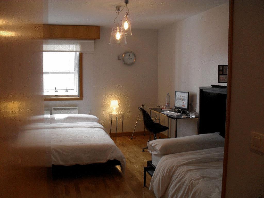 Hotel Ofi A Coruña Cameră foto